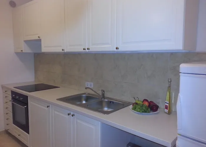 アパート Ante ツリクヴェニツァ