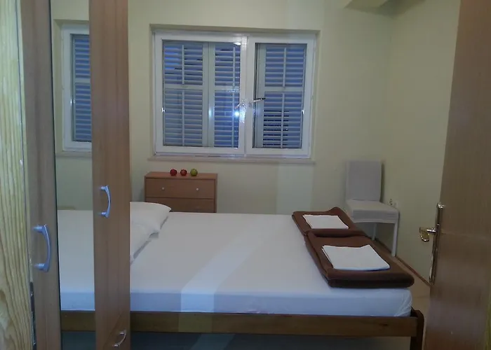 Ante アパート ツリクヴェニツァ